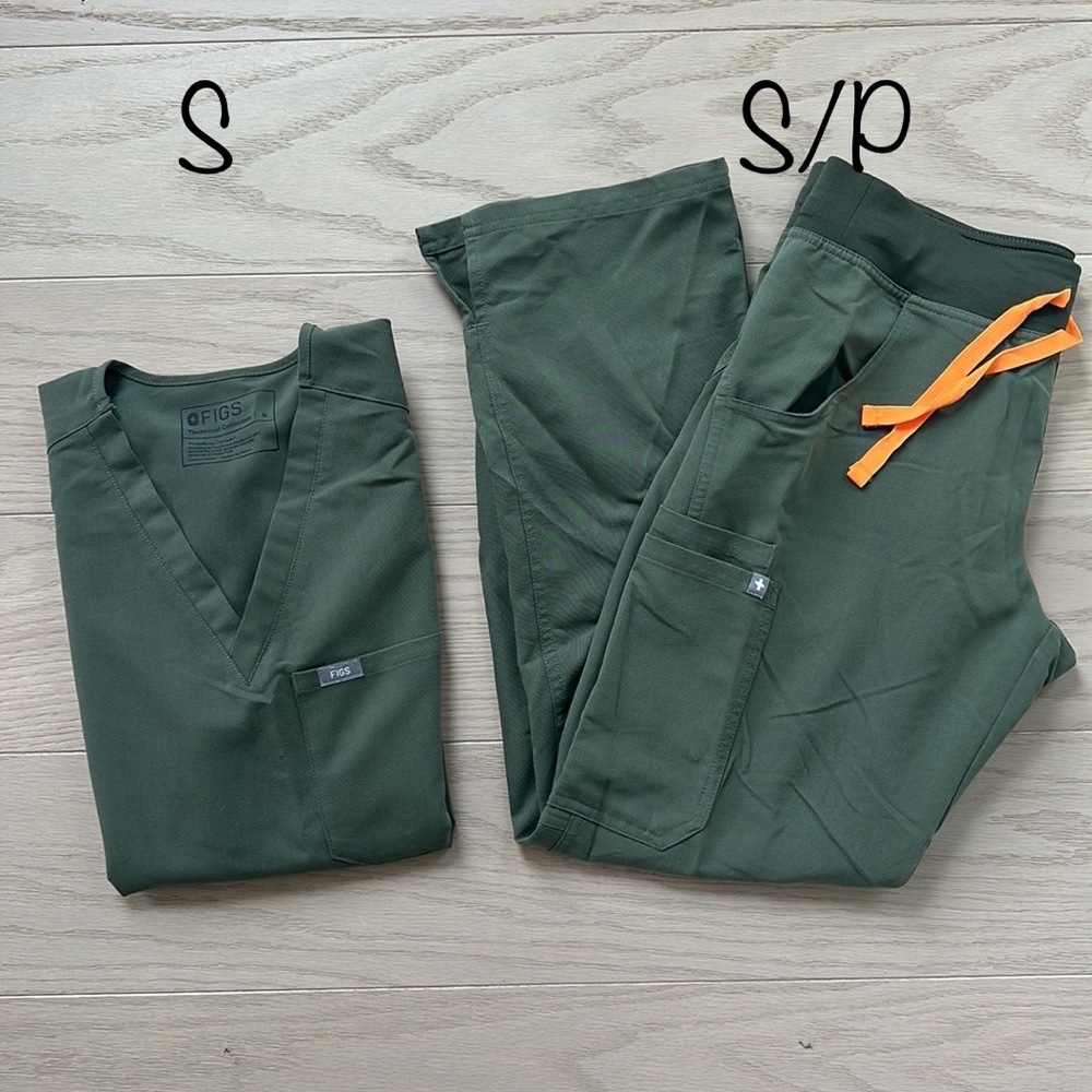 Figs scrubs